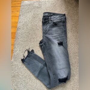 American Eagle Outfitters Women's Distressed Gray Jeans